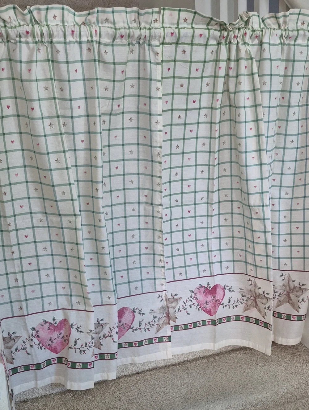 Two Country Heart Print Curtain Panels in Green and Pink 28x37 (56x37)